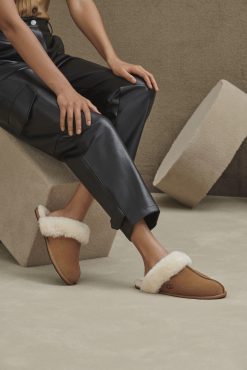 UGG Slippers-Scuffette Ii Chestnut