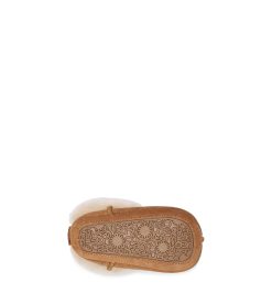 UGG Footwear-Gojee, Chestnut Suede